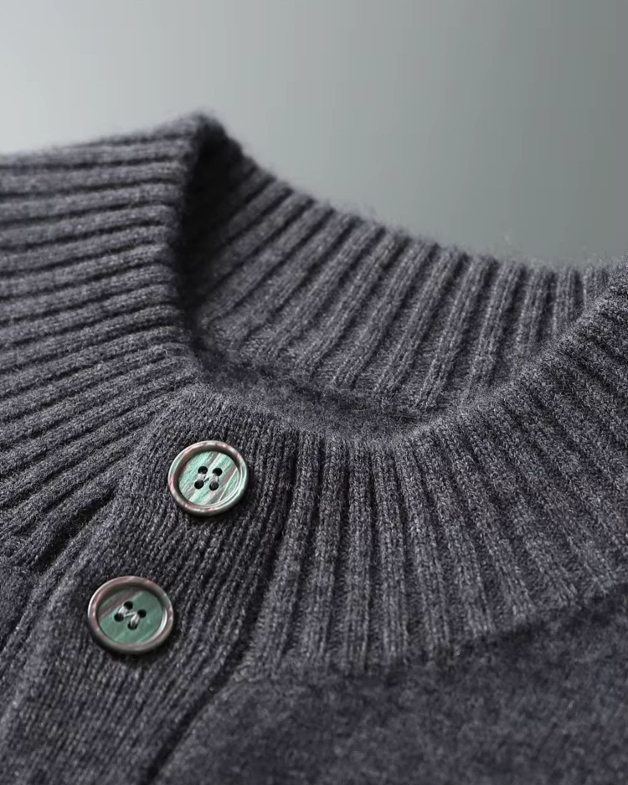 100% Cashmere High-Neck Buttoned Cardigan