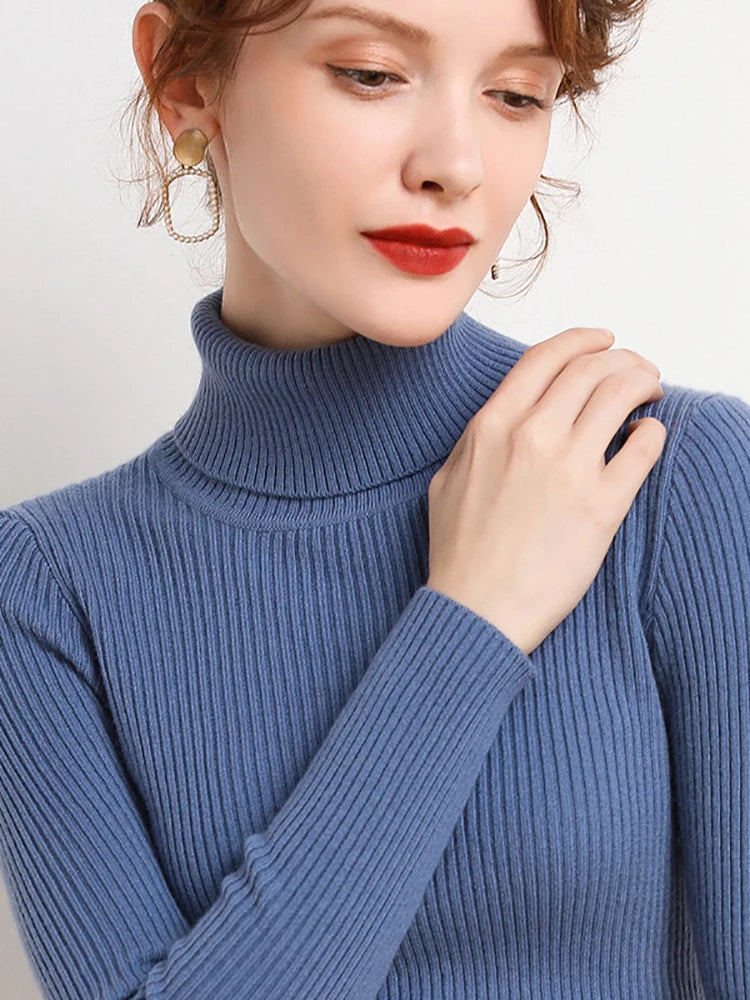 Turtleneck blouse - Winter Essential